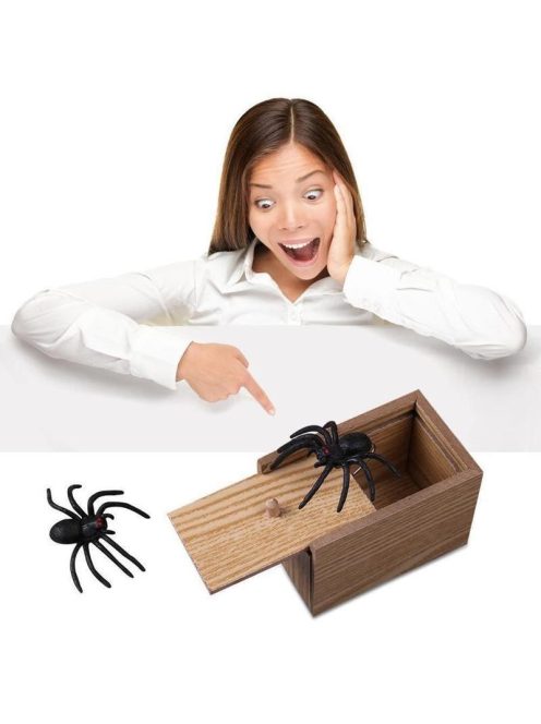 Tréfa doboz kiugró pókkal