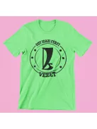 Egy igazi férfi Ladát vezet férfi póló