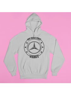 Egy igazi férfi Mercédest vezet pulóver