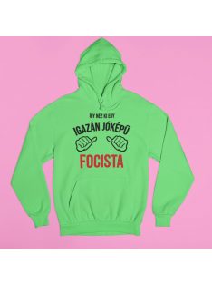 Így néz ki egy igazán jóképű focista pulóver