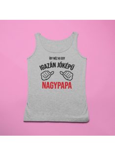 Így néz ki egy igazán jóképű nagypapa férfi atléta