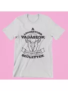 A legnagyobb vadászok (választható hónappal) születtek női póló